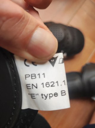 Protecciones Dainese Coderas y Hombreras