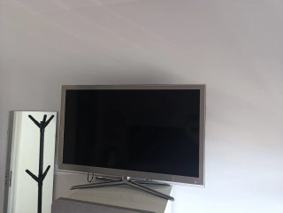 Televisor Samsung 40, serie 8000.