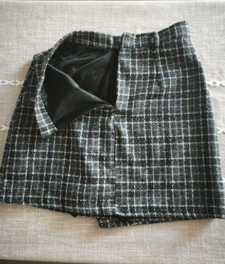Falda pantalón tweed cuadros gris y blanco