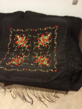 Mantón Manila Seda Bordado Mano