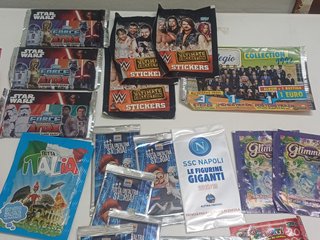 Lotto 30 bustine miste sigillate Star Wars ecc