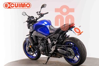 YAMAHA MT 09