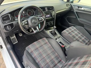 Volkswagen Golf GTI Performance - 2013