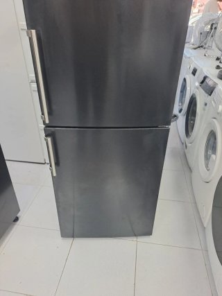 Nevera negra Nueva Con Tara Con Garantía
