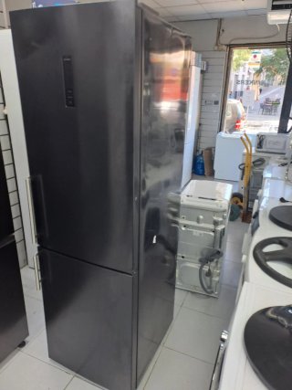 Nevera negra Nueva Con Tara Con Garantía