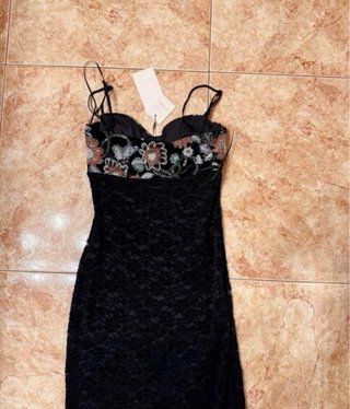 Vestido Zara bordado tirantes M nuevo