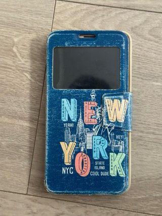 Samsung Galaxy J7 Dorado con Funda