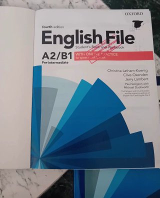 English File A2/B1 Pre-intermediate With Online...