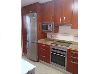 Alquilo piso dos habitaciones amueblado y garaje