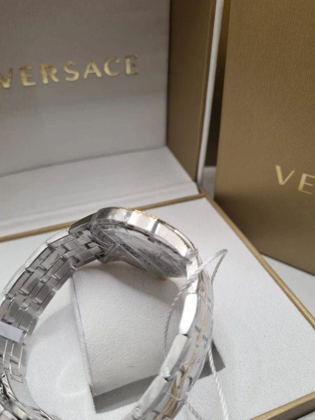Reloj Versace Oro y Verde