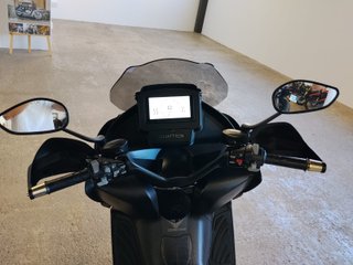 Zontes E125 Maxi Scooter Negra