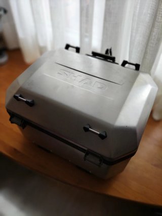 Maleta Shad TR48Alu Nueva (Muestrario)