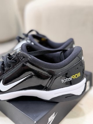 Nike Total 90 Negras nuevas con Caja