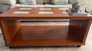 Mesa de centro madera con cristal y estantería
