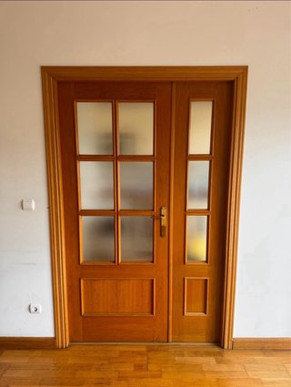 Puerta de madera interior