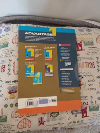 Dos llibres Burlington 1ºBATX ADVANTAGE  CATALÁN