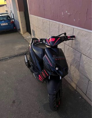 Yamaha Jog RR Negra/Roja
