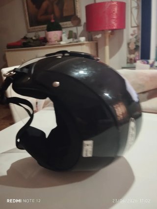 Casco de moto negro talla M   ZEUS HELMET