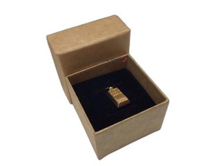 colgante oro 18k