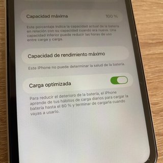 iPhone 11 Blanco 64GB + Powerbank + Cargador