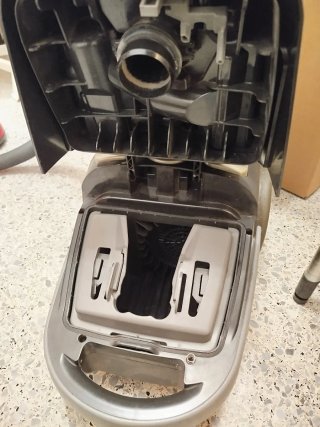 Aspiradora Rowenta Artec 2 Parquet 2000W