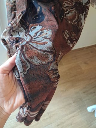 Vestido Zara floral manga larga