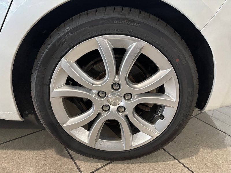 Peugeot 508 2012, foto 21