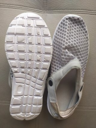 Zapatillas cómodas y frescas estilo Crocs inisex