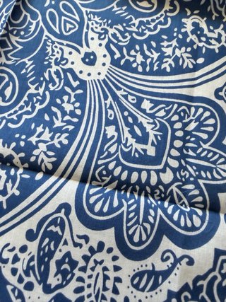 Foulard in cotone blu e bianco