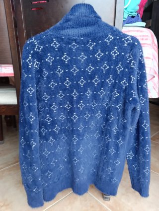 Jersey pelo azul con rombos