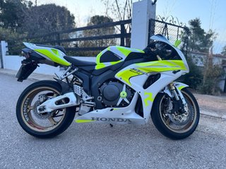 Honda CBR1000RR Repsol Sportbike