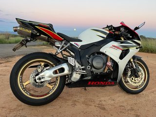 Honda CBR1000RR Repsol Sportbike