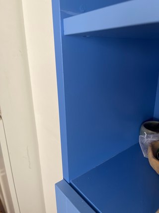 Estantería Billy Ikea pintada azul con puertas