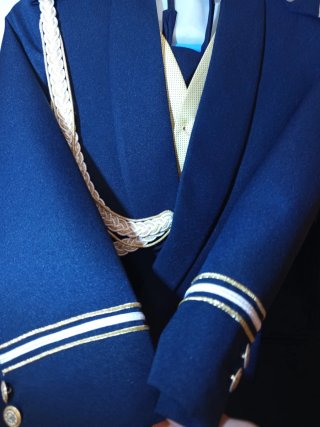 Traje Almirante Makira Comunión Azul/Dorado