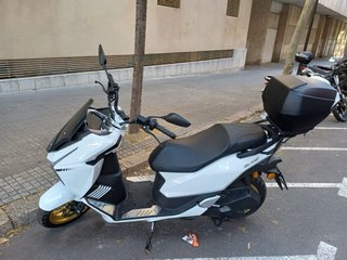 Moto Scooter Letbe Island Blanca Nueva