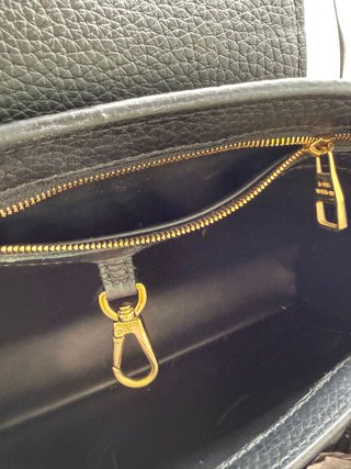 Bolso Louis Vuitton Capucines Edición Especial Neg