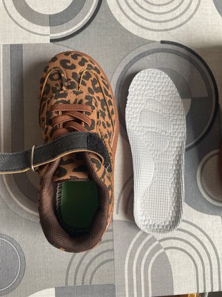 Zapatillas nuevas T28 leopardo