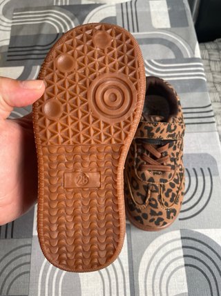 Zapatillas nuevas T28 leopardo