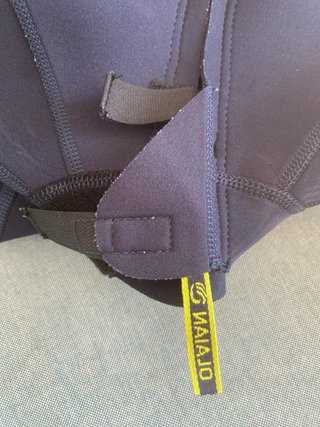 Neopreno infantil Olaian azul en Port de la Selva