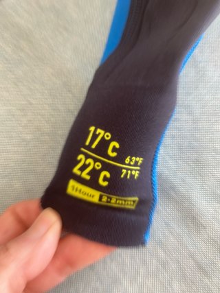 Neopreno infantil Olaian azul en Port de la Selva