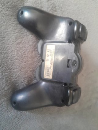 Mando de videojuegos negro