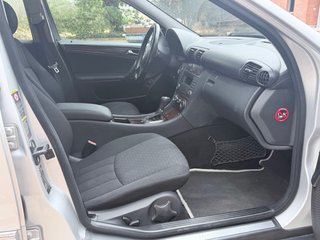 Mercedes-Benz Clase C 2005