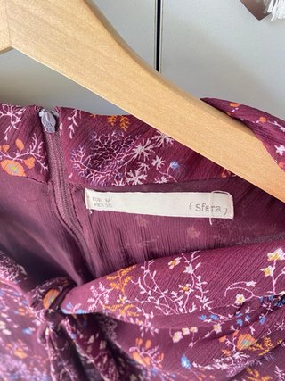 Vestido estampado floral morado