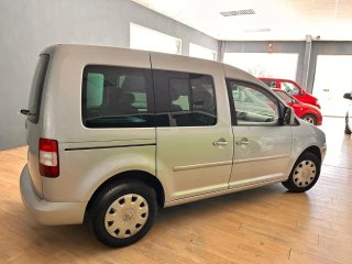 Volkswagen Caddy 2006