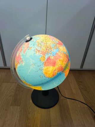 Lámpara Globo Terráqueo Iluminado