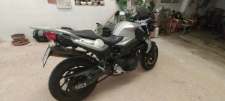 BMW F800R Plata y Negra