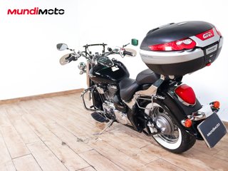 SUZUKI INTRUDER C 800