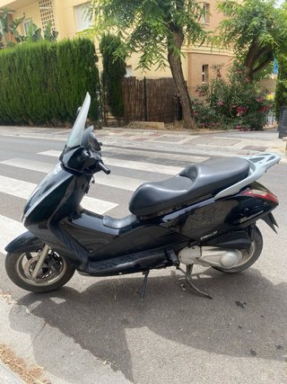 Honda Pantheon 125cc Maxi Scooter