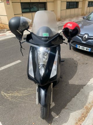 Honda Pantheon 125cc Maxi Scooter
