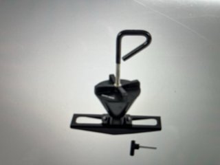 Soporte Rueda Repuesto Rhino-Rack